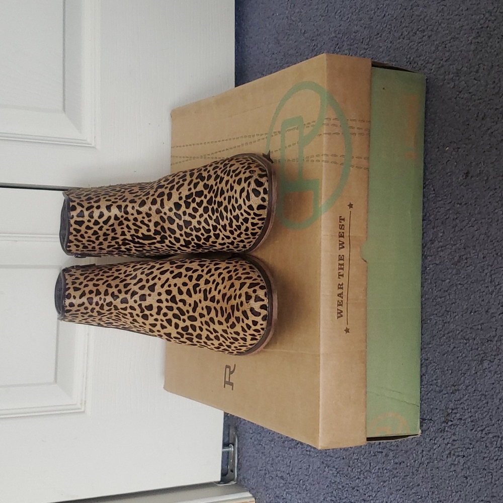 Women's Ankle Boots 👢 - Picture 2 of 7